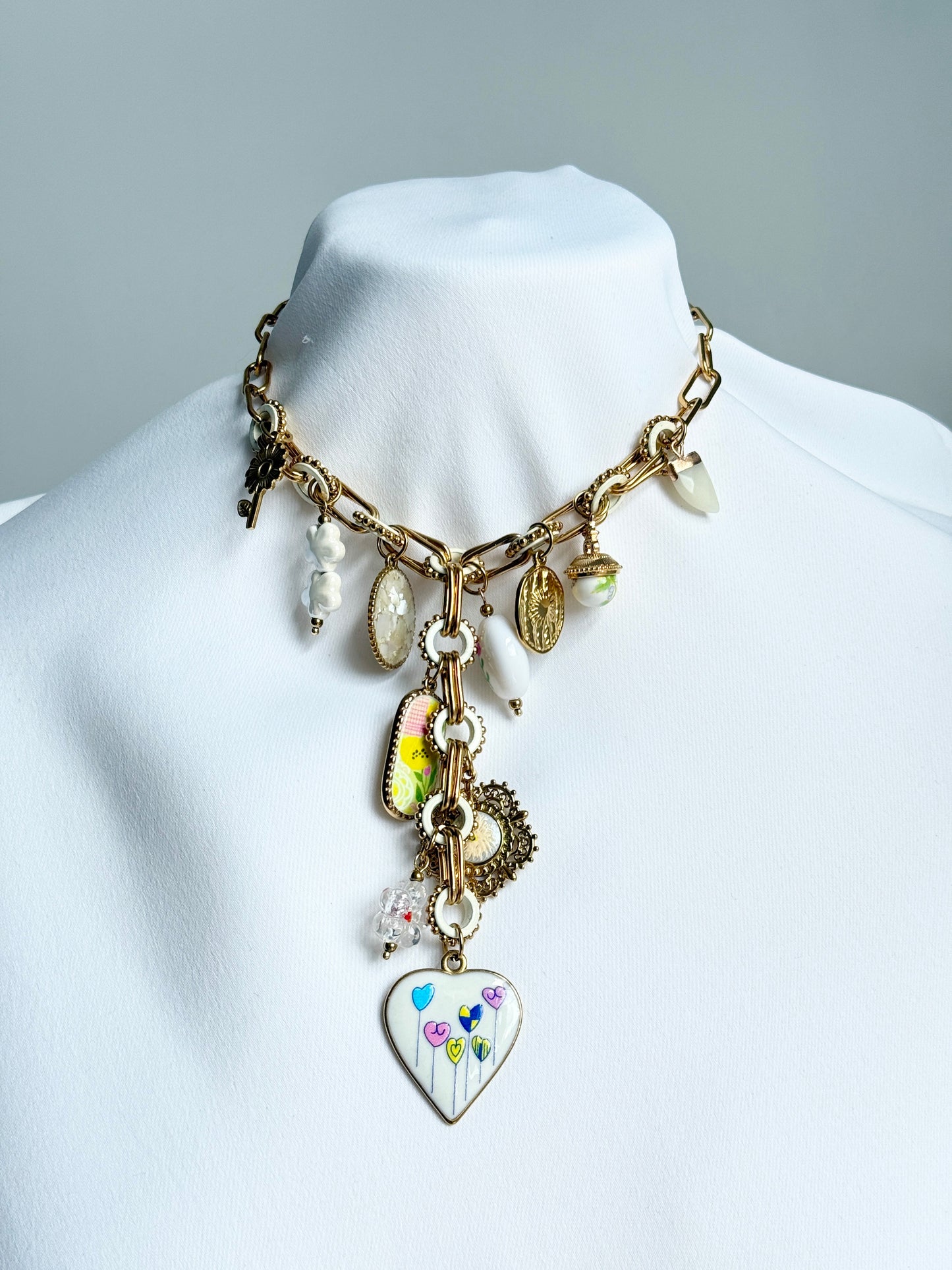 COLLIER TESSA