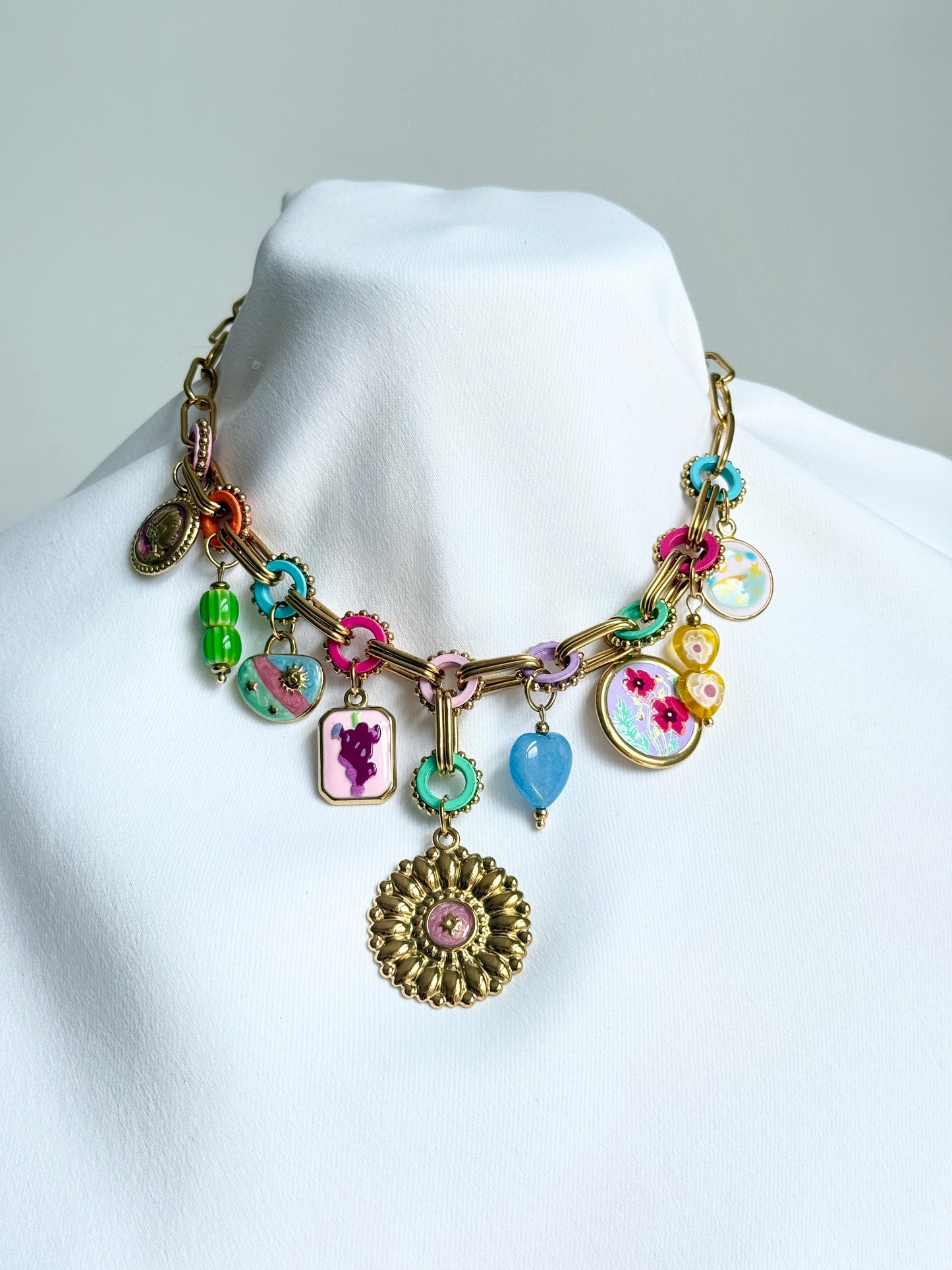 COLLIER FABIENNE
