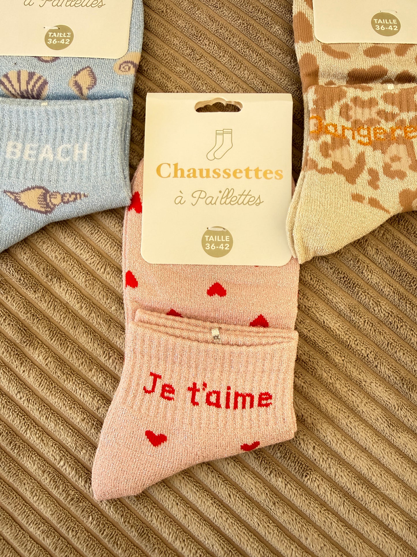 CHAUSSETTES À MOTIFS