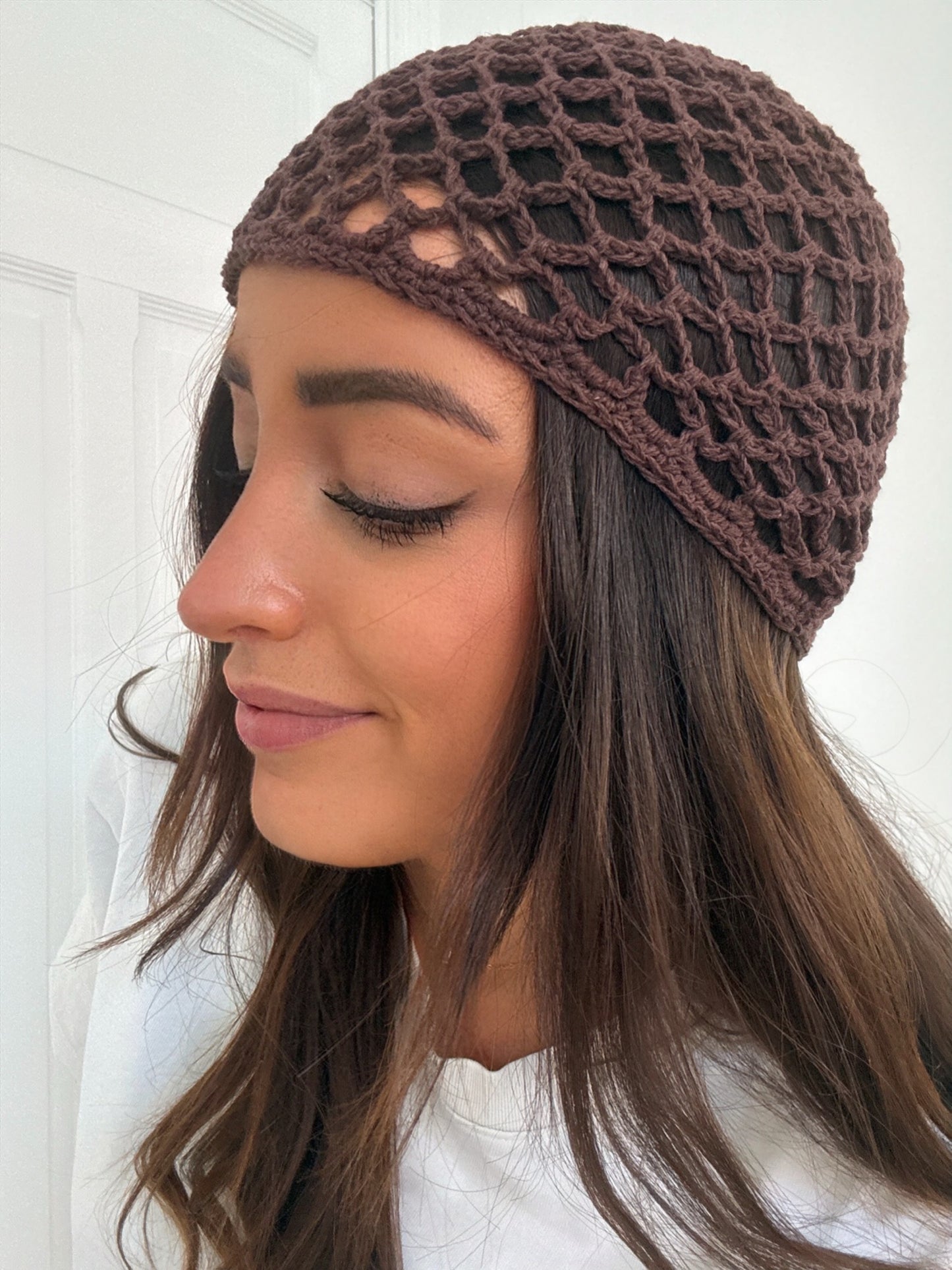 BONNET CROCHET MARRON